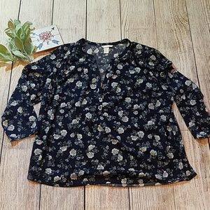 Lovely floral 3/4 sleeve blouse from H&M